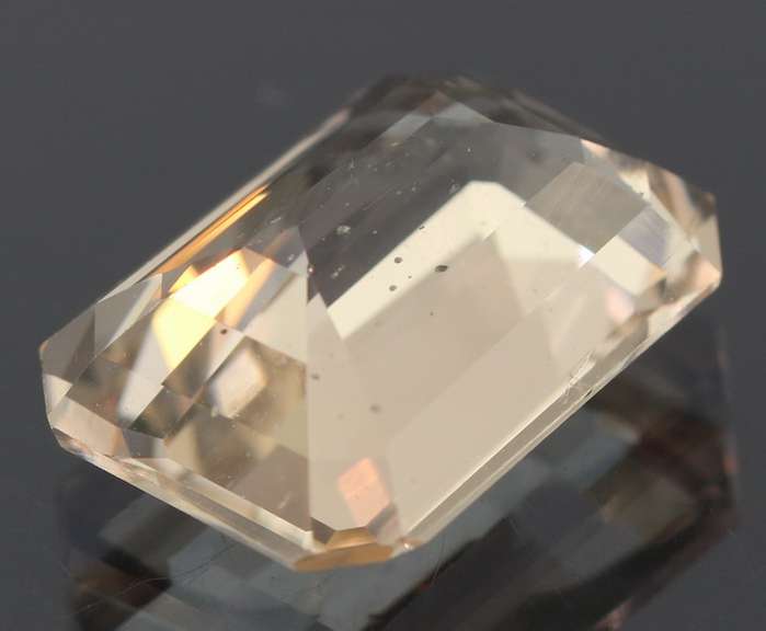 Striking 5.30ct high fire champagne Beryl