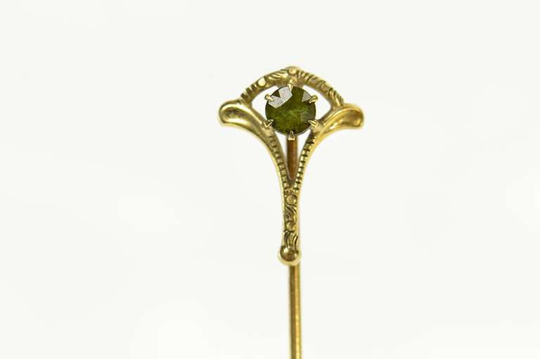 14K Yellow Gold Victorian Peridot Ornate Etched Stick Pin