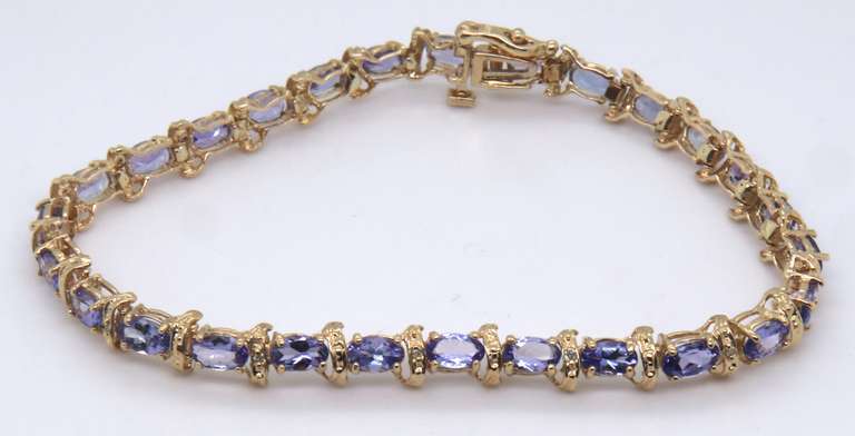 Handsome Yellow Gold Tanzanite and Diamond Bracelet