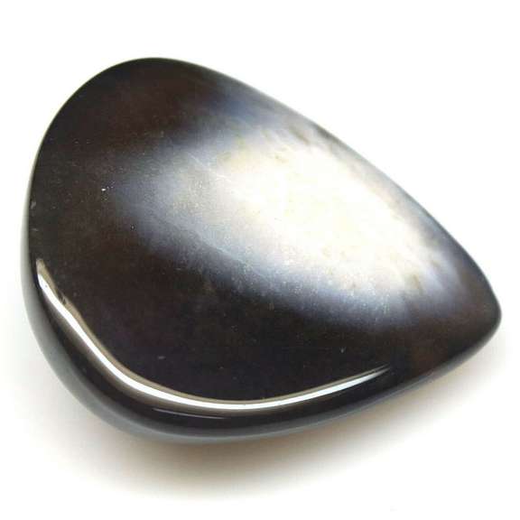 Glowing 18.74ct untreated Chalcedony cabochon