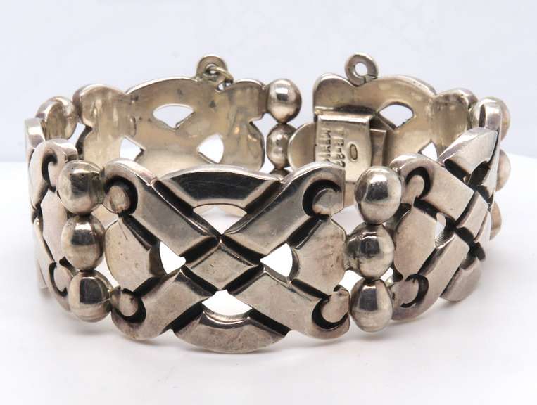 Vintage Sterling Silver Mexico Bracelet