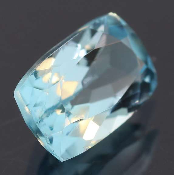 Bright! 4.50ct Swiss Blue Topaz