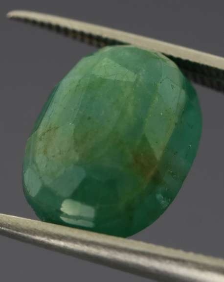Mine cut! 5ct pure Zambian Emerald