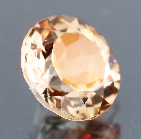 Brilliant golden 3.21ct Imperial Topaz solitaire
