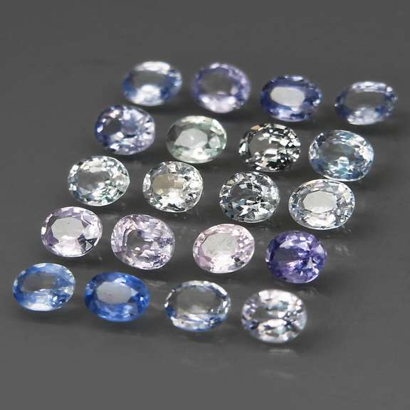 Heated only top blue 4.53ct Sapphire set