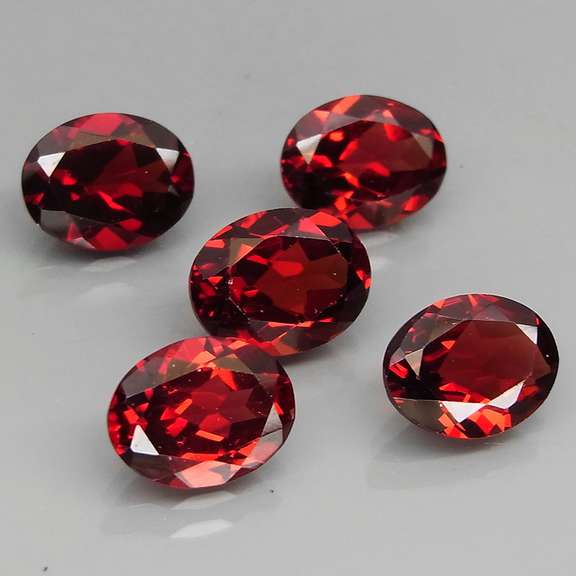 Glittering 10.85ct 5 piece untreated Garnet set