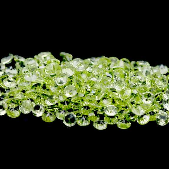 Solitaire cut! Unheated! 12.17ct Peridot set