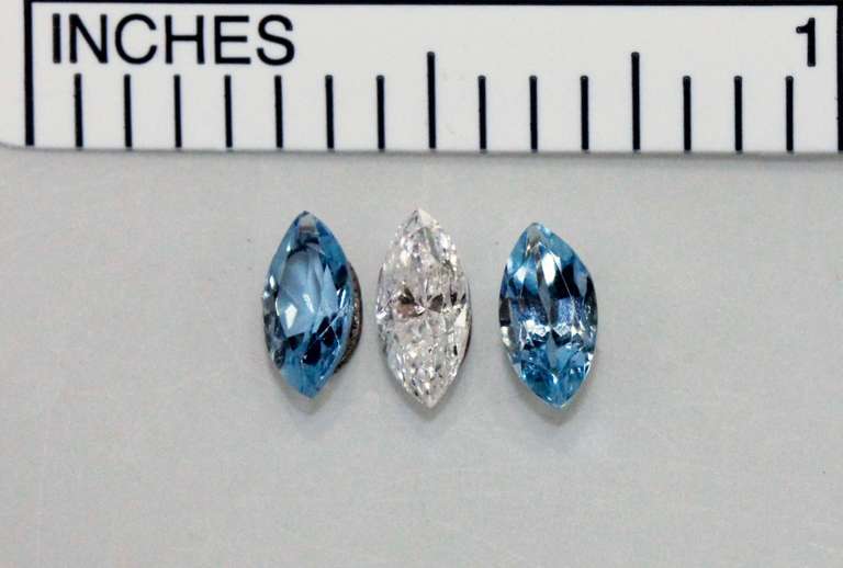 Sparkling Diamond &  Aquamarine Set of Marquise