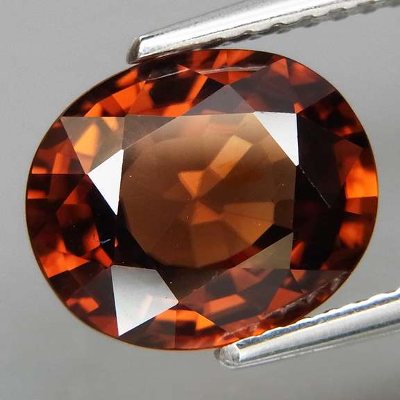 Top luster 3.83ct natural Imperial Zircon