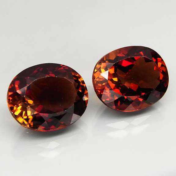 Coffee red! 12.28ct Imperial Topaz set