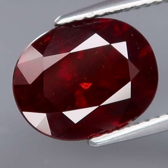 Rich black cherry 7.15ct Spessartite Garnet