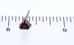 Nice white Gold Garnet Stud Earrings
