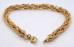 Elegant Yellow Gold Twisted Bracelet