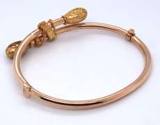 Fantastic Yellow Gold Bypass Knot Bangle