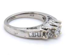 Dazzling White Gold 1cts Diamond anniversary Ring