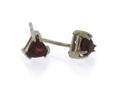 Nice white Gold Garnet Stud Earrings