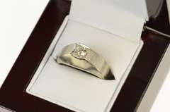 14K White Gold 0.35 Ct Diamond Squared Retro Wedding Ring