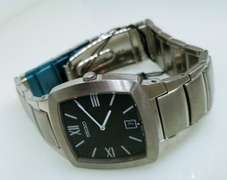 Seiko SKP207 Mens Watch Stainless Steel Case and Bracelet Black Dial Date Display