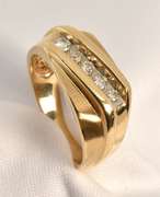 Tasteful Man's 5 Diamond Ring