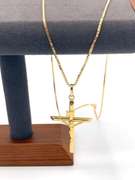 18k yellow Gold snake chain crucifix pendant