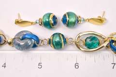 Immaculate Italian Made, Hand Blown Art Glass and Gold Links Bracelet and Earrings