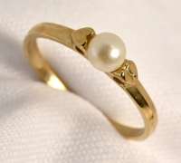 Cute Little Pearl Ring