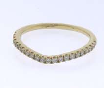Breathtaking Yellow Gold Halo oval Diamond Split Shank Halo Ring