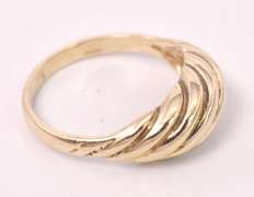 Dainty Ladies Dome Style Ring in 14K Yellow Gold