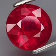 Amazing blood red 4.12ct Ruby solitaire