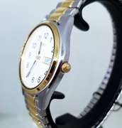 Seiko Men's elegant two-tone Watch with day date function