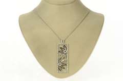 18K White Gold 1.70 Ctw Diamond Framed Flower Square Necklace