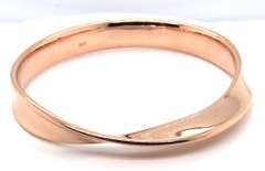 Attractive Rose Gold Twisted Bangle