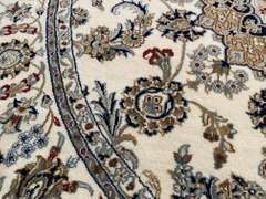 Fine Persian Kashan 6' Round