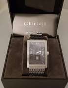 Gucci men's wristwatch 8600M Automatic Swiss Made NEW with tags box and papers