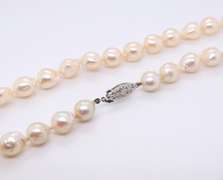 Baroque Pearl Necklace w Gold Clasp