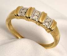 Nicely Designed 6 Diamond Ring