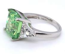 925 Sterling Silver Green Cubic Zirconia Ring