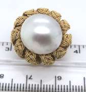 Charming 18kt Mabee Pearl Stud Earrings