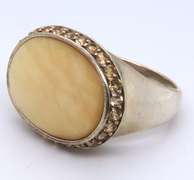 Sterling Silver Mother of Pearl Ring