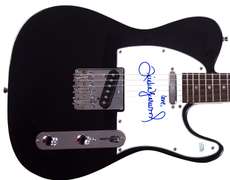 Trisha Yearwood Autographed Signed Guitar ACOA