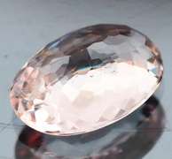 1.73ct UNHEATED whisper pink Morganite