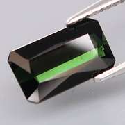 Gorgeous 2.37ct deep green Tourmaline