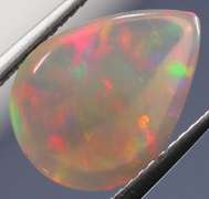 Vivid flashing unheated 2.92ct Jelly Opal