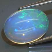 Ravishing 4.76ct snow white Welo Opal
