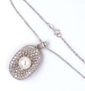 Attractive 18kt Pave CZ nad 9mm Pearl Pendant on Chain
