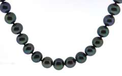 Black Pearl Strand w Toggle Clasp