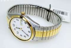 Seiko Men's elegant two-tone Watch with day date function