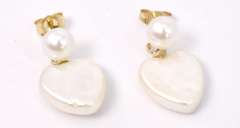 Dainty Heart Pearl Earrings in 14K Yellow Gold
