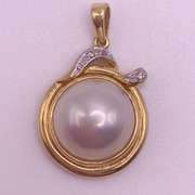 18kt Solid Yellow Gold, Pearl, & Diamond Pendant