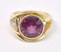 Fantastic Garnet and Diamond Ring in 14K Yellow Gold